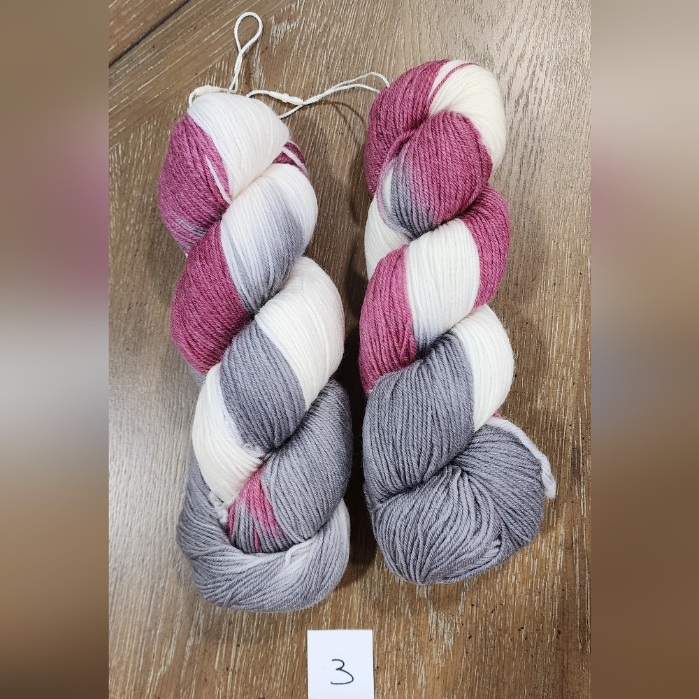 2-100 Gm Gray, White, and Pink Yarn Hanks. 80 % Merino 20% Polyester. Super Soft